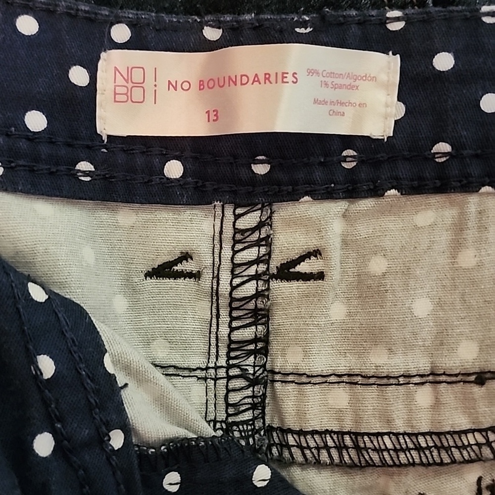 No Boundaries Blue and White Polka Dot Juniors Denim Shorts, Size 13 - Picture 3 of 6